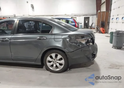 2010 Honda Accord 2.4 Ex-L from USA, damaged, VIN 1HGCP2F89AA173563